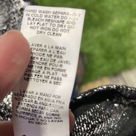 Ladies black and silver sleeveless top with peplum. - Picture 5 of 5